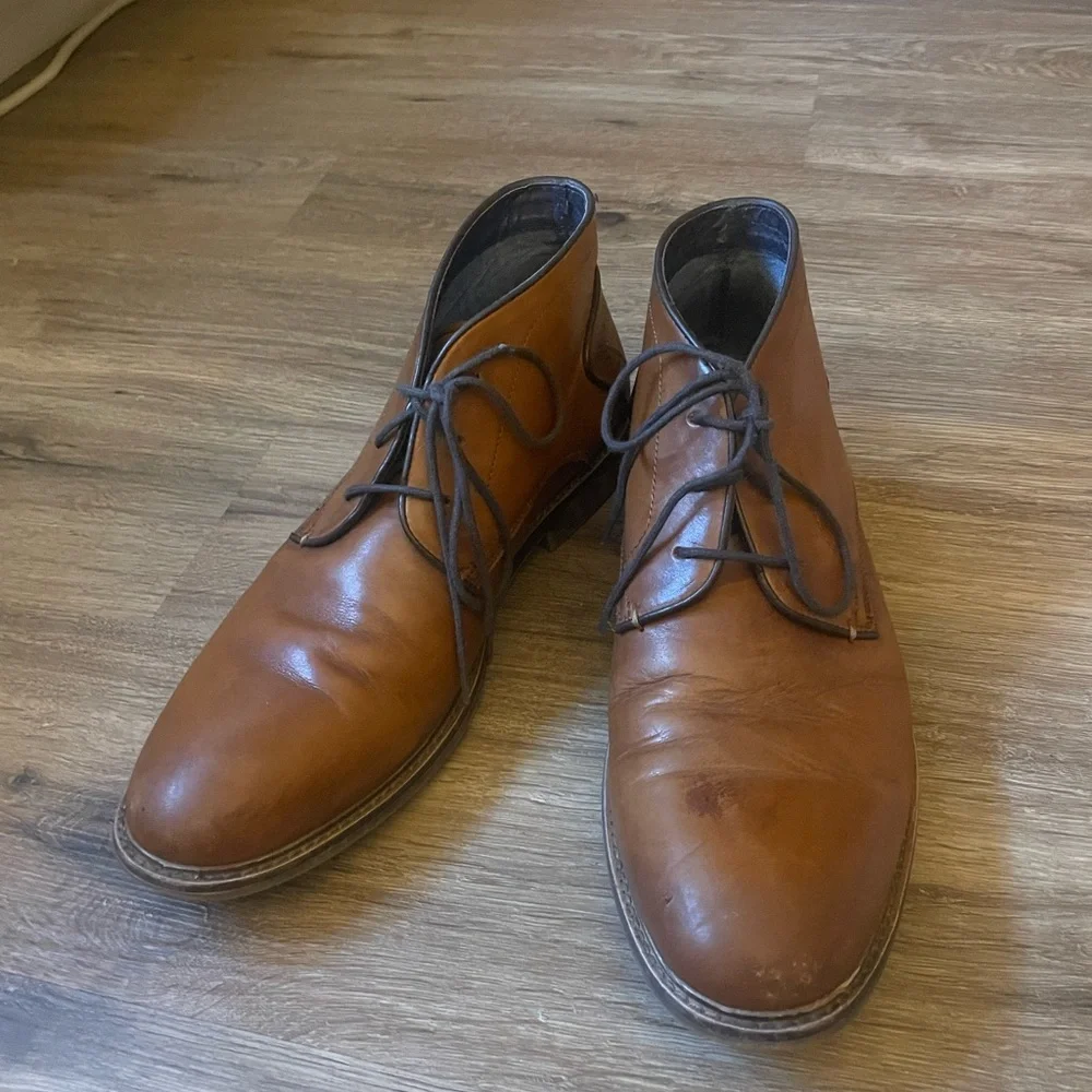 Steve Madden Brown Tan Leather Chukka Boots